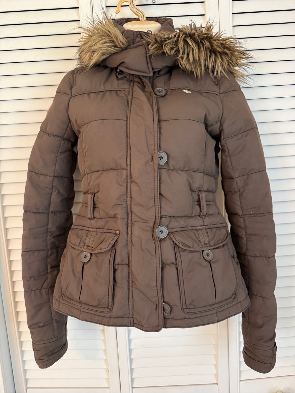 Y2K Abercrombie & Fitch Brown Faux Fur Puffer Jacket Buttons Pockets Logo Winter